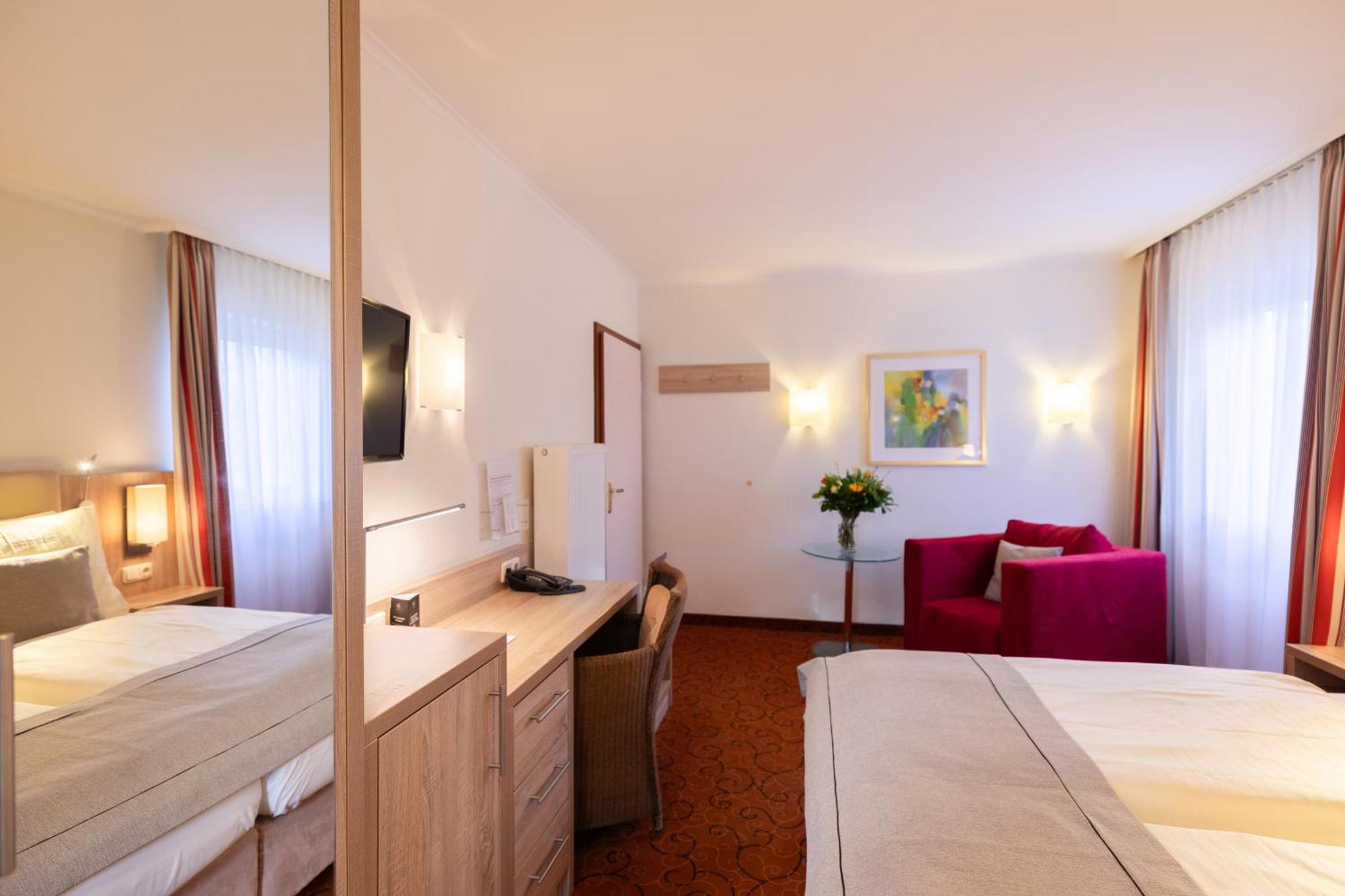 Garden Hotel 3*